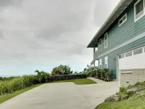 'The Aloha Green House' Retreat w/ Ocean Views!