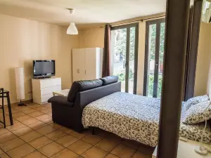 Urbi Apartments