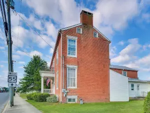 Historic West Virginia Home Built in 1854!