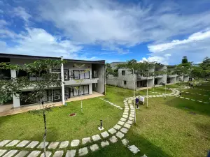 Roxy Sematan Beach Townhouse ( Haven Nook )