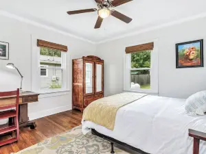 Quaint Mill Cottage