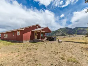 Private Hot Tub and Fishing Access - Charming Cabin Retreat