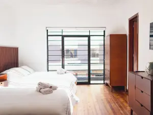 카사 11-24 바이 카사 볼리바르