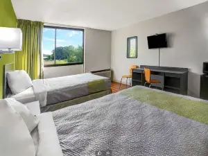 Travelodge by Wyndham Vernon CT