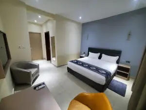 LAGOON BEACH HOTEL