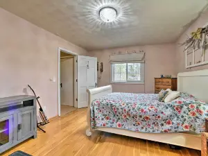 บ้านบนที่ดิน 10 เอเคอร์: สมบูรณ์แบบสำหรับสุดสัปดาห์ฟุตบอล MSU