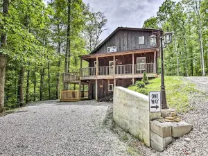 Hike & Zip-Line: Red River Gorge Cabin w/ Hot Tub!