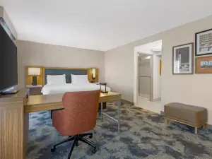 Hampton Inn & Suites Plymouth