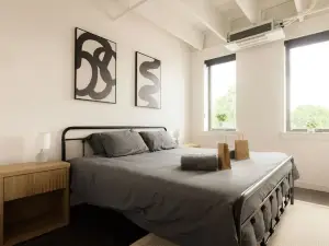 Above the Roots - Stylish Square