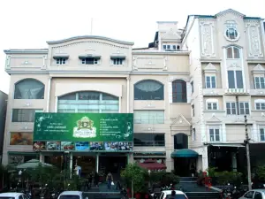 Hotel Diplomat Residency