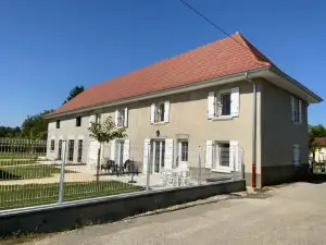 Aux Champs Pressinois