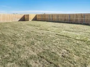 Beautifully Decorated New Home, King Bed, Washer/Dryer & Fully Stocked Kitchen