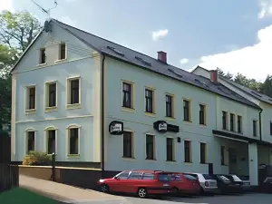 Restaurace a Penzion Česká Hospoda