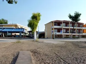 Zoom Beach Hotel
