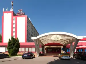 AMAX Park Hotel, Entertainment center "OUT-HALL", Restaurant "Evening Voronezh"