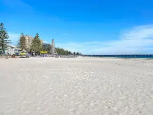 Pier 108 Glenelg