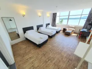 Riverine Garden Hotel