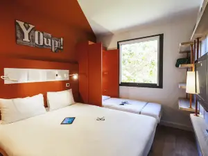 宜必思快捷蒂耶裏堡酒店