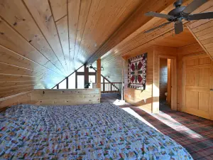 迷失之地湖上的“松鴉之歌”四臥室住宅