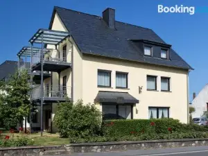 Moselweingut & Gästehaus Hubertushof