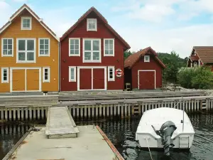 Holiday Home in Urangsvåg