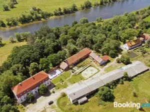 Gutshof Kehnert - Pension & Ferienwohnungen