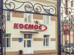 Гостиница Космос