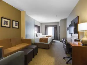Comfort Suites