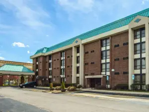 Quality Inn Schaumburg - Chicago Near the Mall