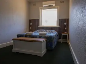 Criterion Hotel Gundagai