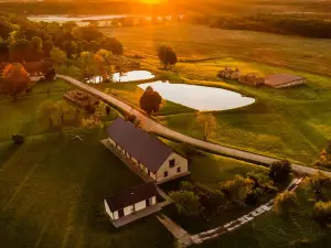 Lindenhoff - Liepas muiža