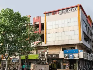 Nikunj Plaza