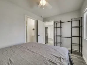 Renovated Hawthorne Apartment by Museums and Dining!