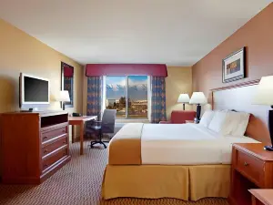 Holiday Inn Express & Suites Ontario Airport