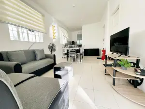 985 Home
