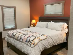 Rustic Roost - Cozy Cottage near downtown El Dorado, KS