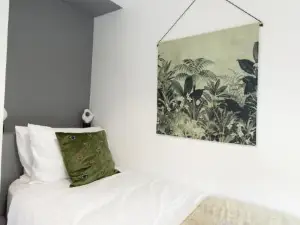 Ideal Lodgings in Audenshaw