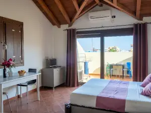 Porto Antigo Holidays