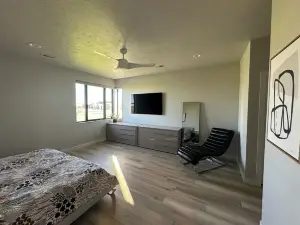 Gorgeous 3-bedroom townhome nestled in Norfolk's newest premier lake community.