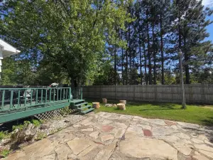 Home 3 blocks from Lake Superior, near Pictured Rocks and trail access
