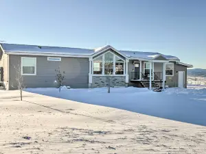 Cozy Home: Mtn Views, A/C, in Heart of Star Valley
