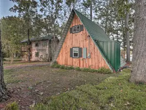 Cozy Toledo Bend A-Frame w/ Waterfront Views!