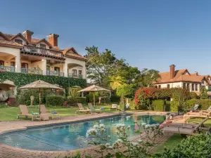 Oliver's Restaurant & Lodge