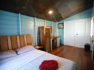 Camp Soteria Resort:Pacific Ocean on your doorstep