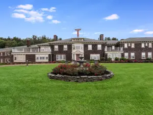 Traditions Hotel & Spa Johnson City - Binghamton, Ascend Hotel Collection