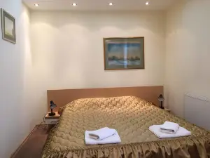 Hotel Tiski Cvet