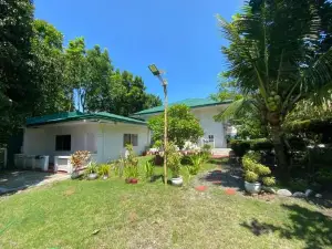 La Casa Blanca Binoclutan Beach Resort