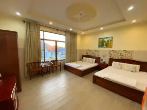 Hotel Van Xuan 79