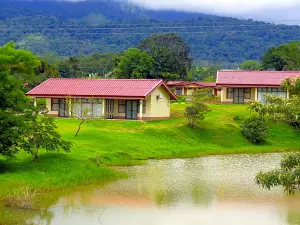 Termales del Bosque & Hot Springs