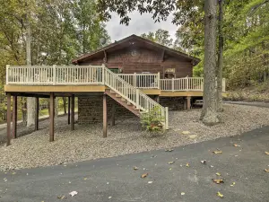 Pet-Friendly Raystown Lakefront Cabin w/ BBQ Grill